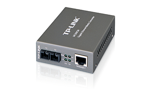 11994-451692.png TP-Link MC200CM Gigabit RJ-45 to Multi-mode SC Fibre Converter - Image 1